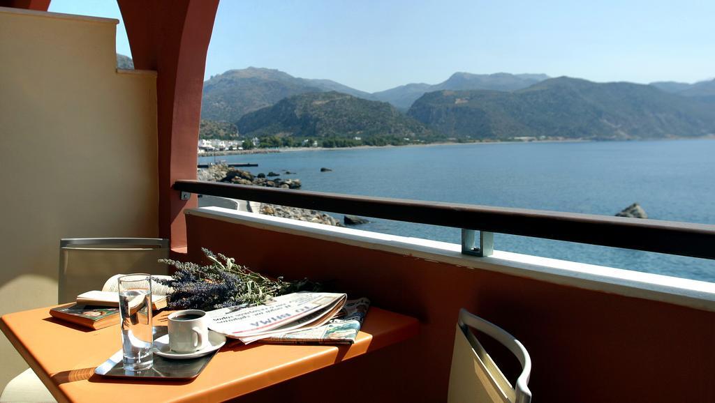 Hotel On The Rocks Paleochora Exterior foto